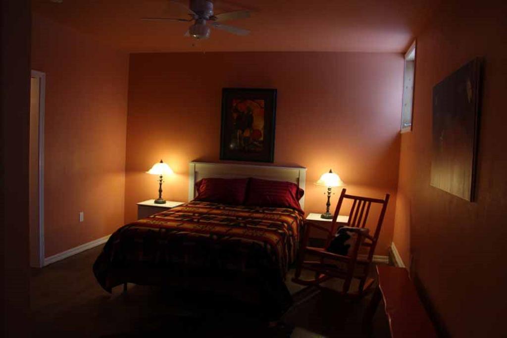 Gaynor Ranch Bed & Breakfast Polson Kamer foto